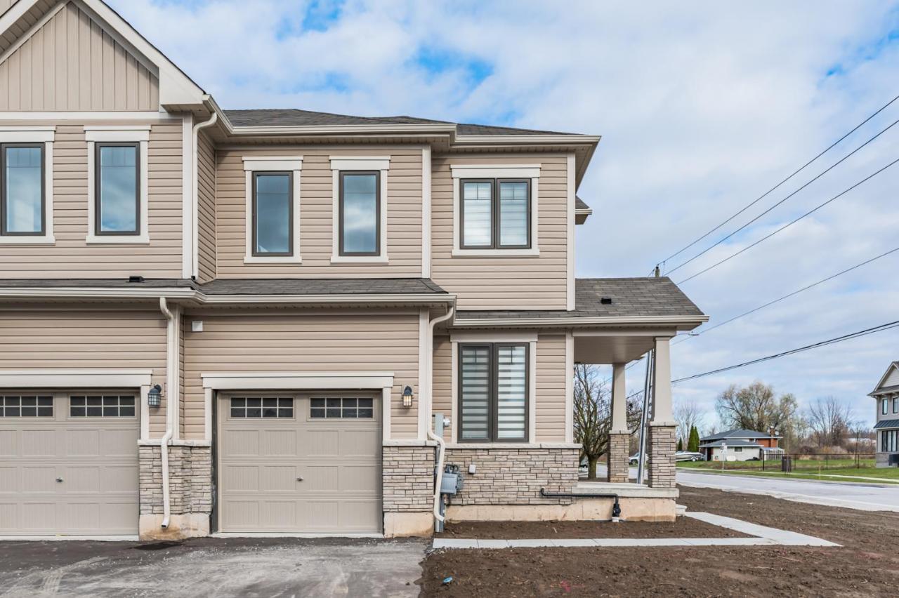 Luxury Townhouse Close To Fairview Casino In Niagara Falls Villa Esterno foto